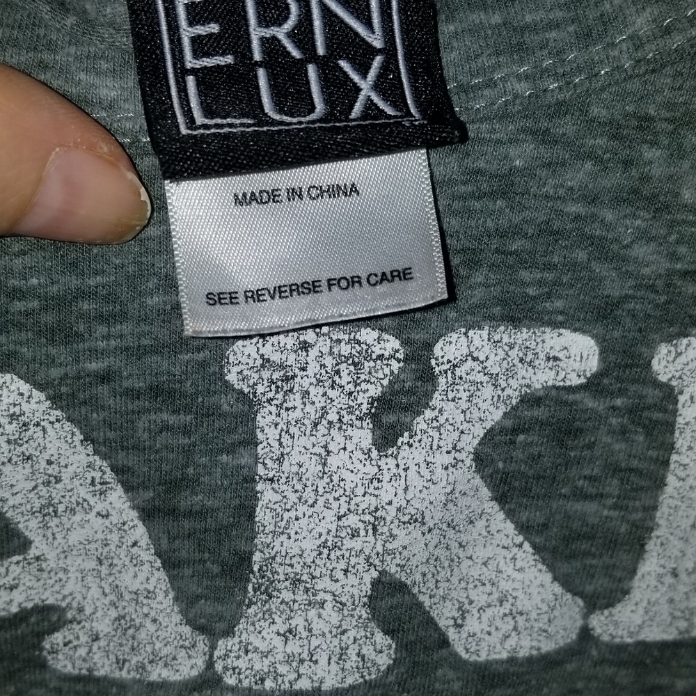 MODERN LUX Tank Top - Picture 3 of 4